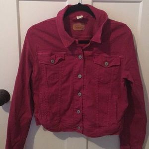 Like new Levi’s denim jacket pink size XL